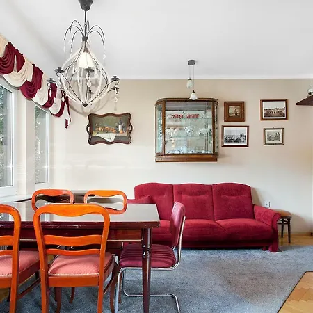 Poseidon Apartment *